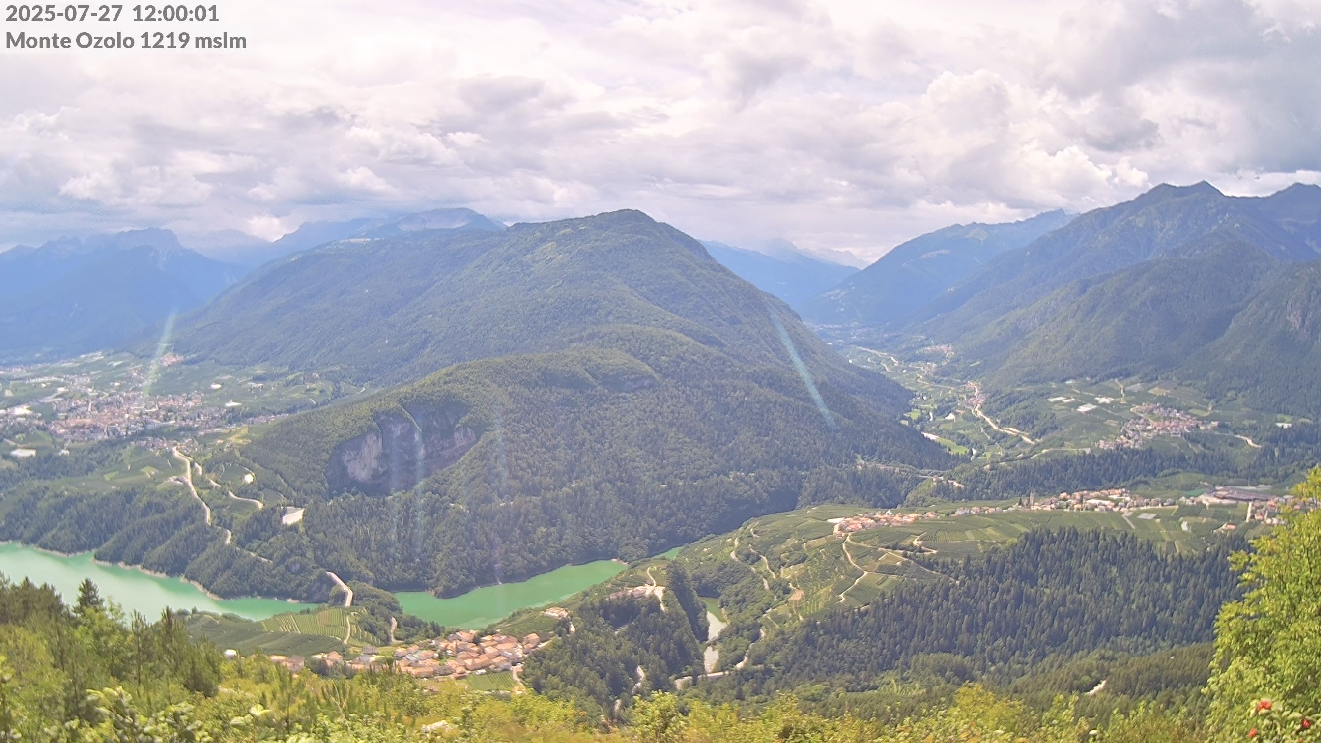 immagine della webcam nei dintorni di Caldaro sulla Strada del Vino: webcam Novella