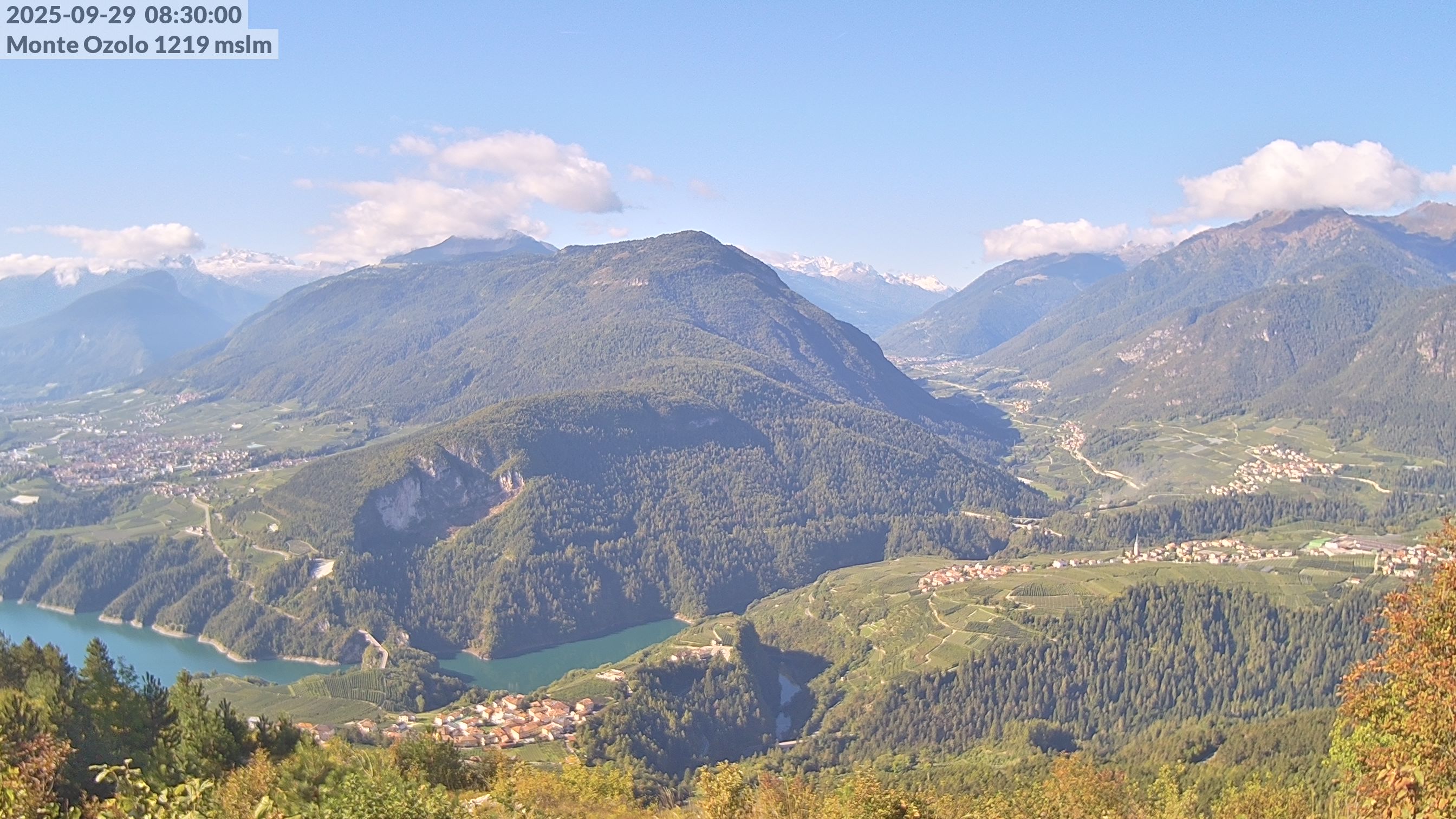 immagine della webcam nei dintorni di Cortaccia sulla Strada del Vino: webcam Novella