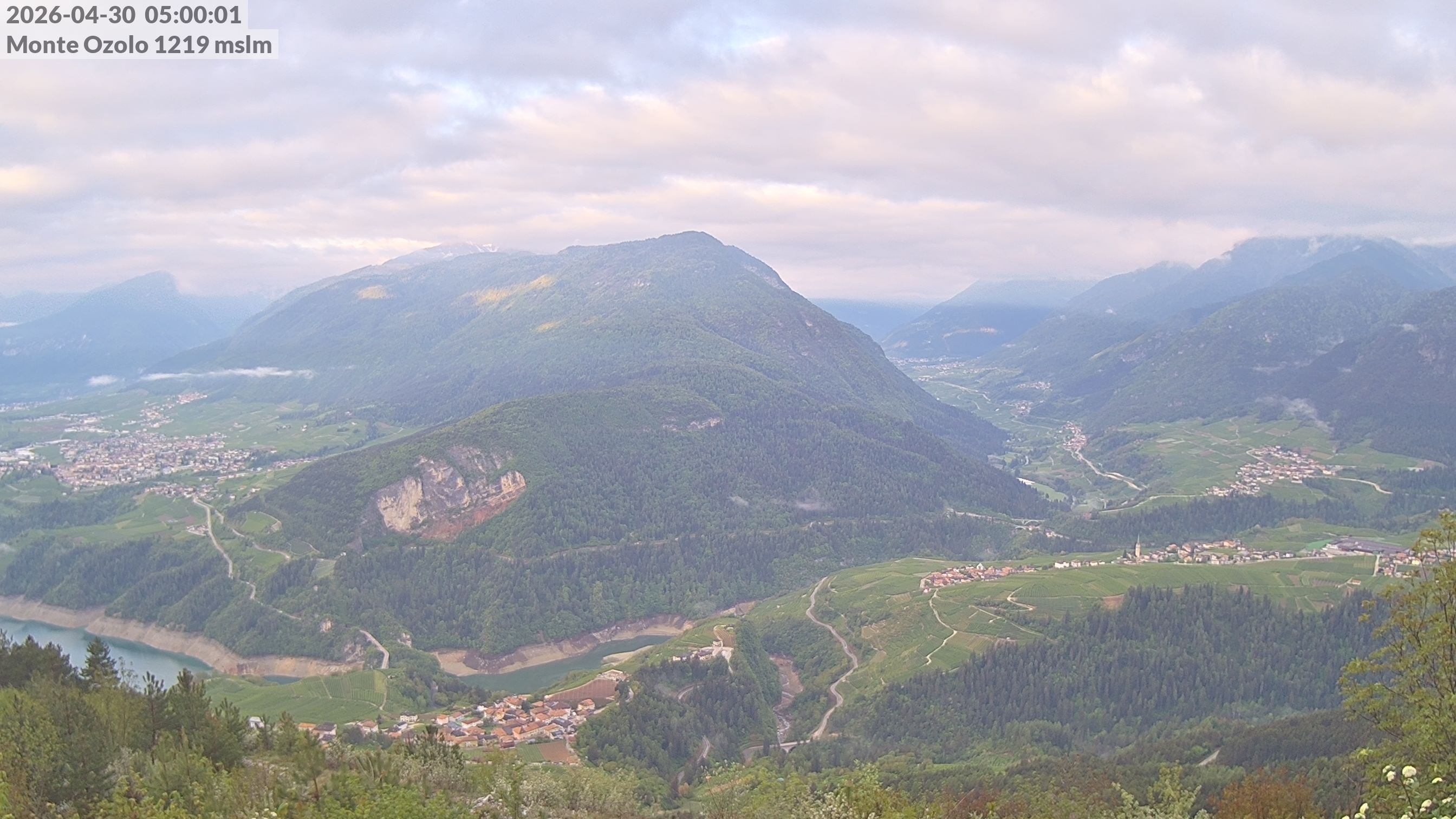 immagine della webcam nei dintorni di Appiano sulla Strada del Vino: webcam Novella