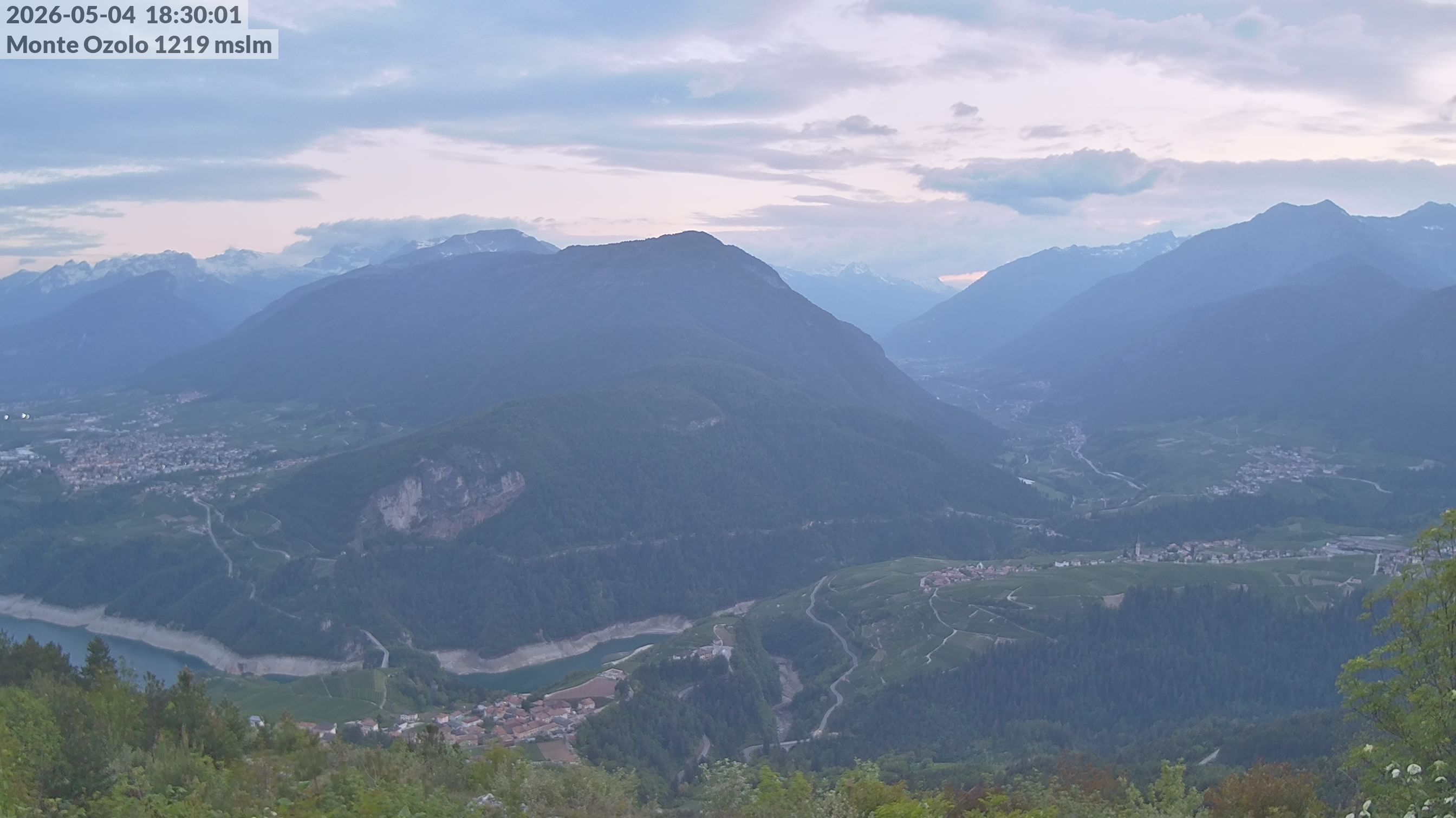 immagine della webcam nei dintorni di Appiano sulla Strada del Vino: webcam Novella