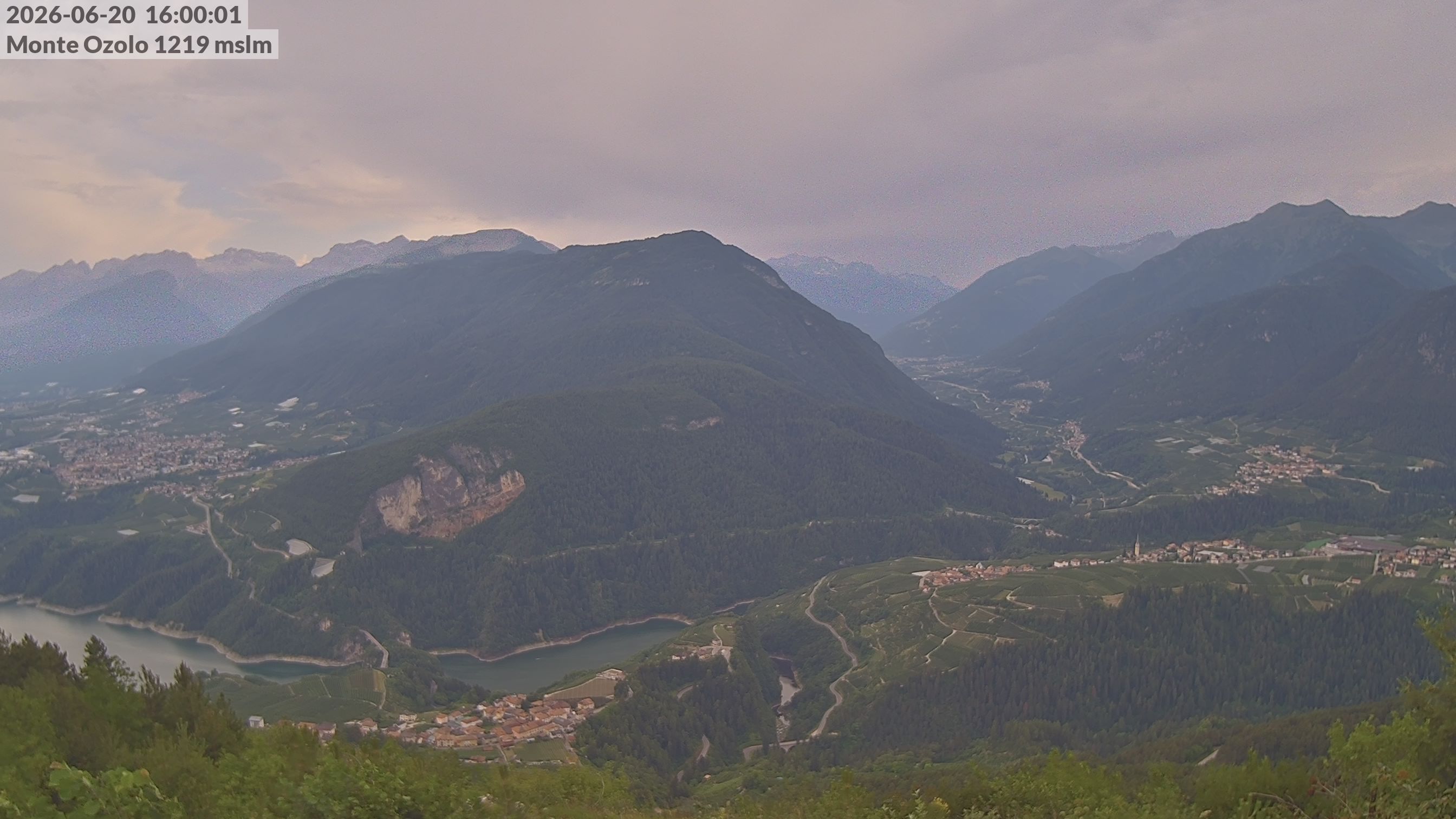 immagine della webcam nei dintorni di Appiano sulla Strada del Vino: webcam Novella