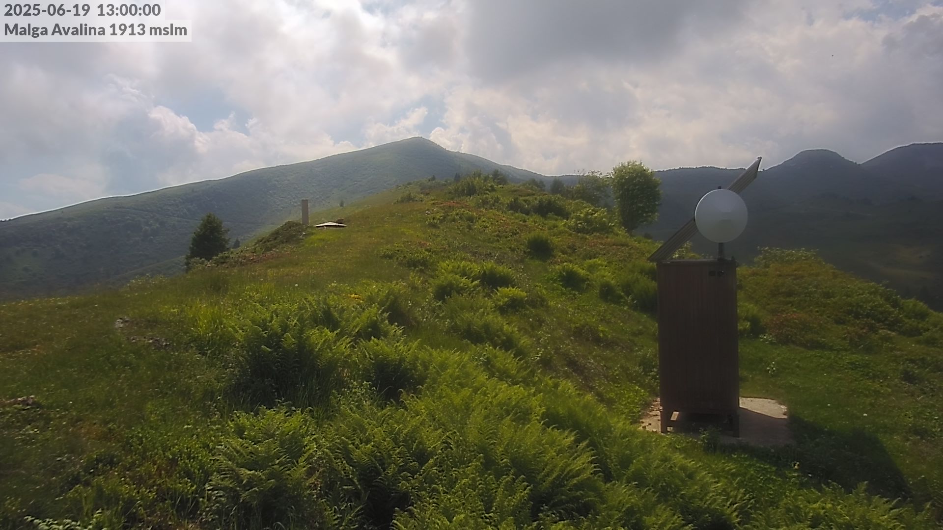 immagine della webcam nei dintorni di Saviore dell'Adamello: webcam Roncone