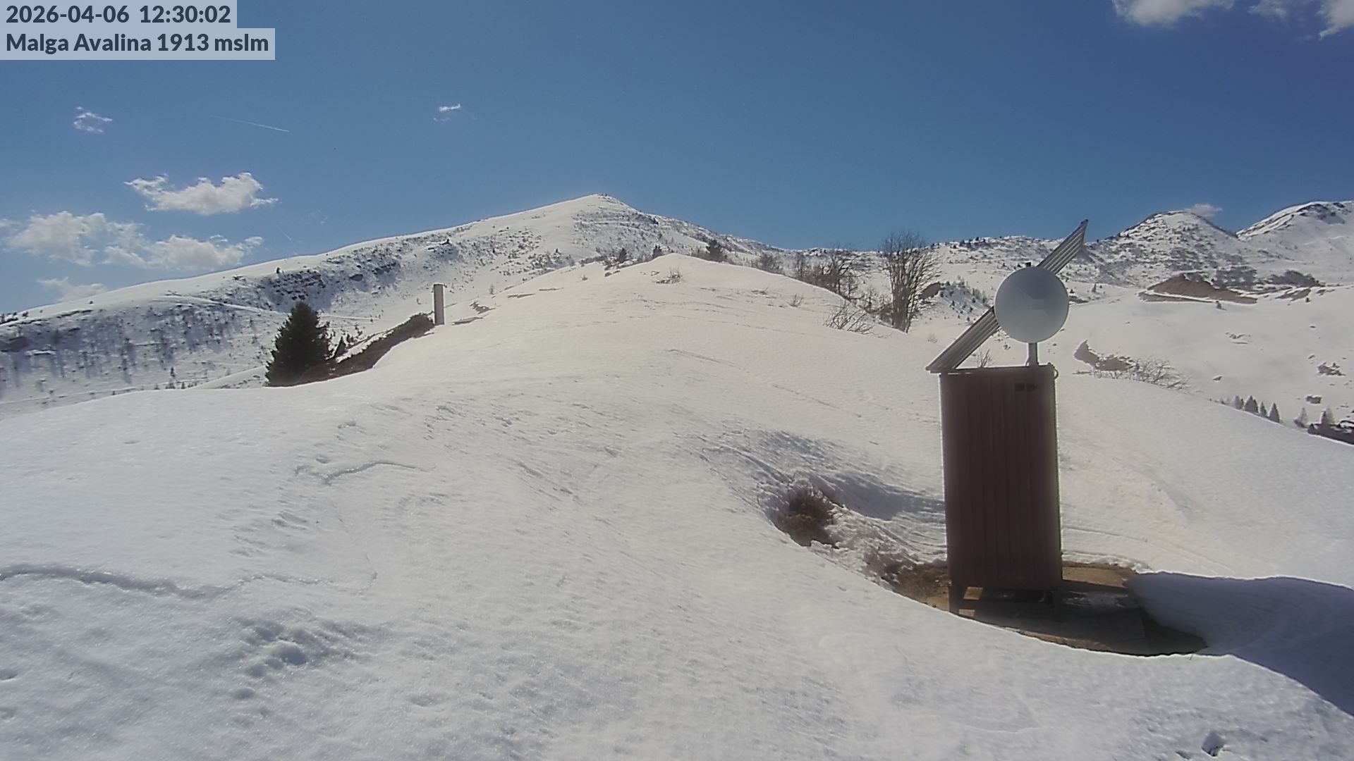 immagine della webcam nei dintorni di Saviore dell'Adamello: webcam Roncone