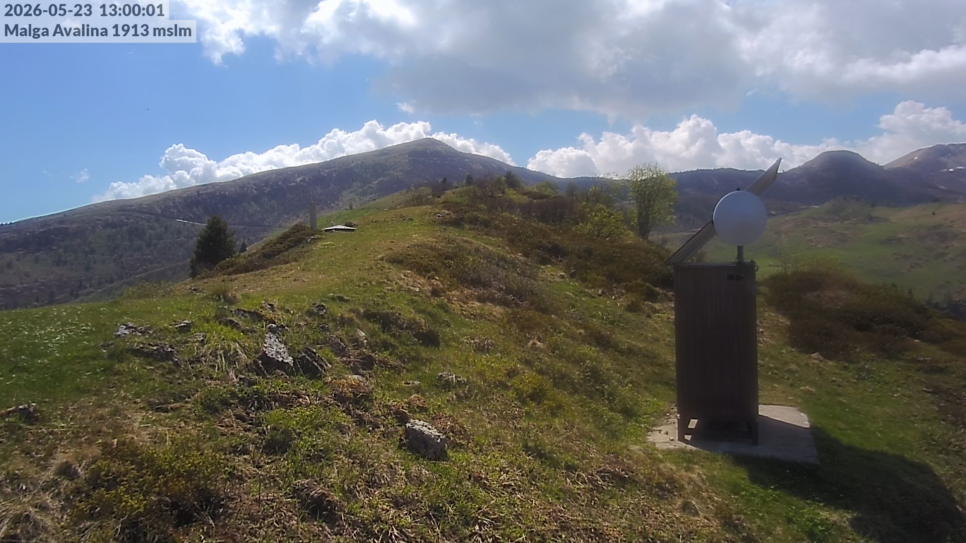 immagine della webcam nei dintorni di Tenno: webcam Roncone