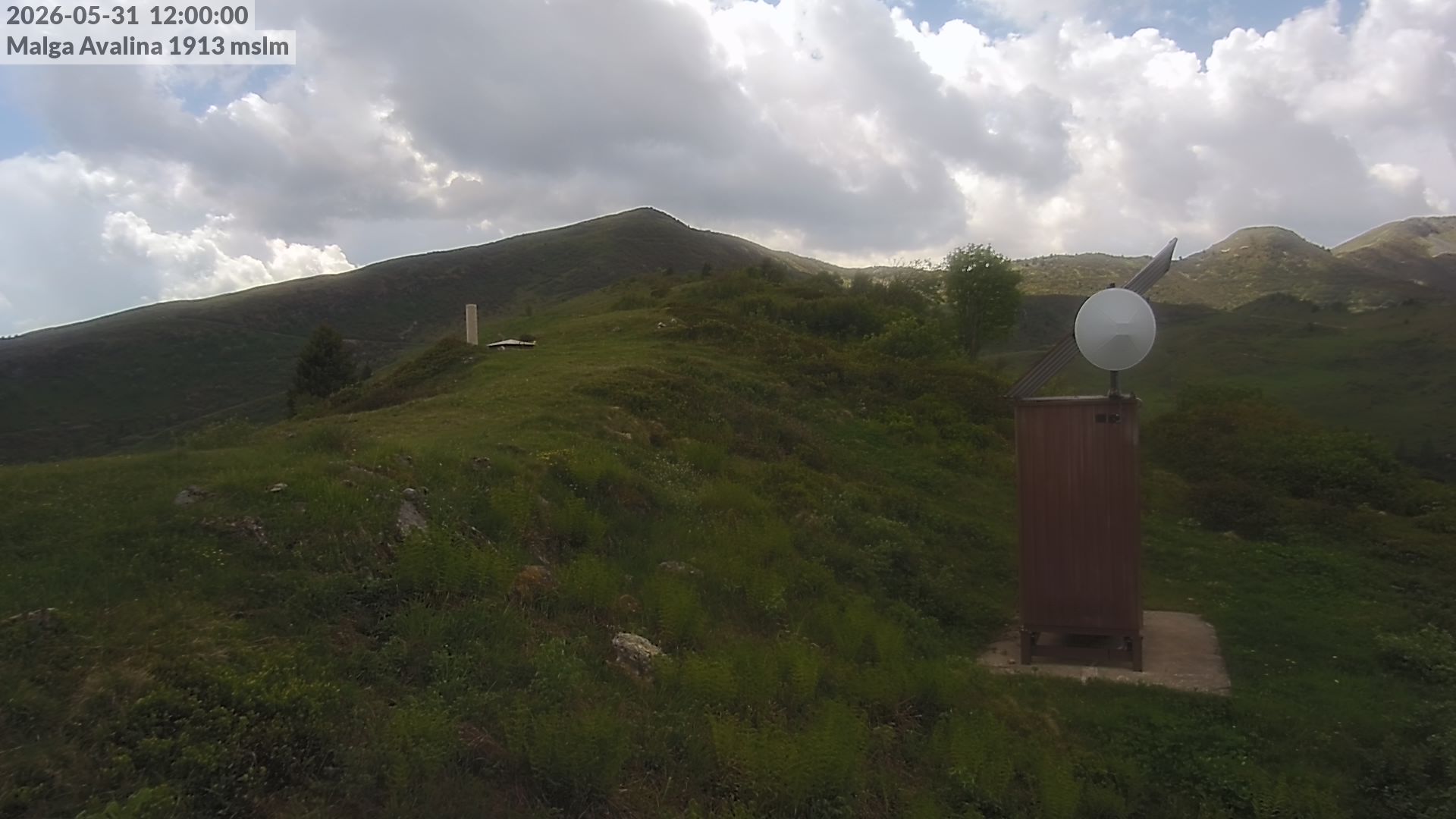immagine della webcam nei dintorni di Saviore dell'Adamello: webcam Roncone